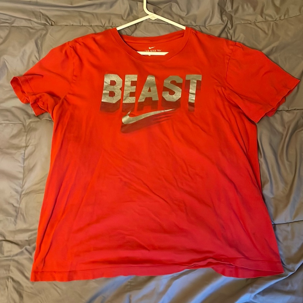 Nike T-Shirt size Large